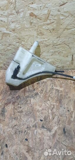 Бачок омывателя Audi Q7 4L 2011 (б/у)