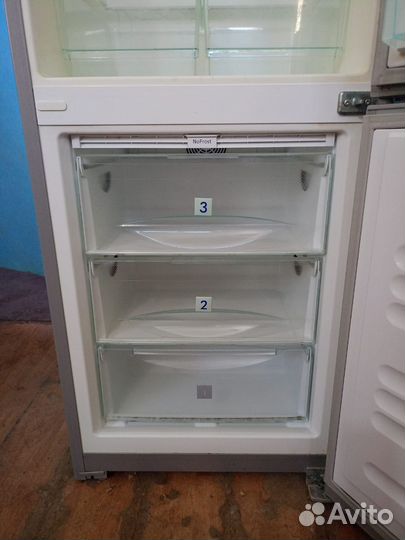 Рабочий холодильник liebherr бу