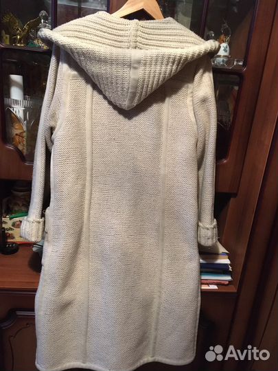 Вязаное пальто теплое на межсезонье Чехия