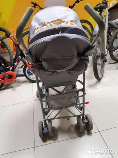 Прогулочная коляска