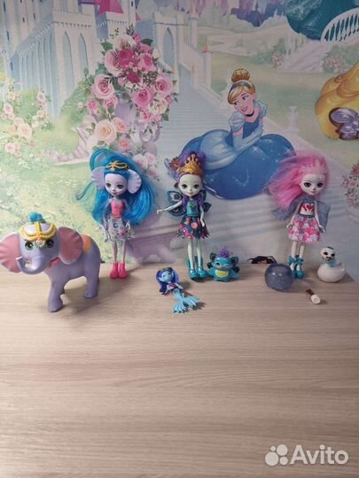 Коллекция кукол и домиков Энчантималс