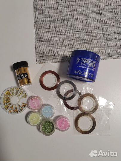 Наклейки, акриловая пудра, украшения для ногтей