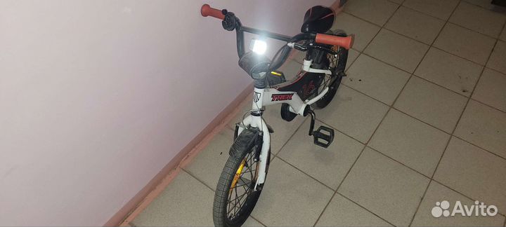 Детский велосипед 16