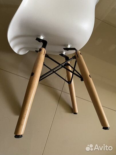 Детский стол и стулья