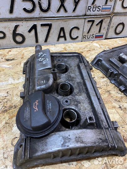 Клапанная крышка Skoda Superb 2.8 2002