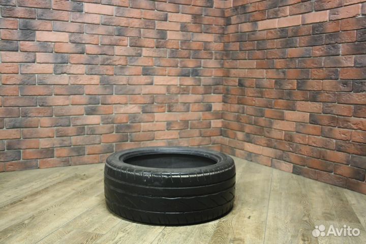 Bridgestone Potenza RE002 Adrenalin 235/40 R18