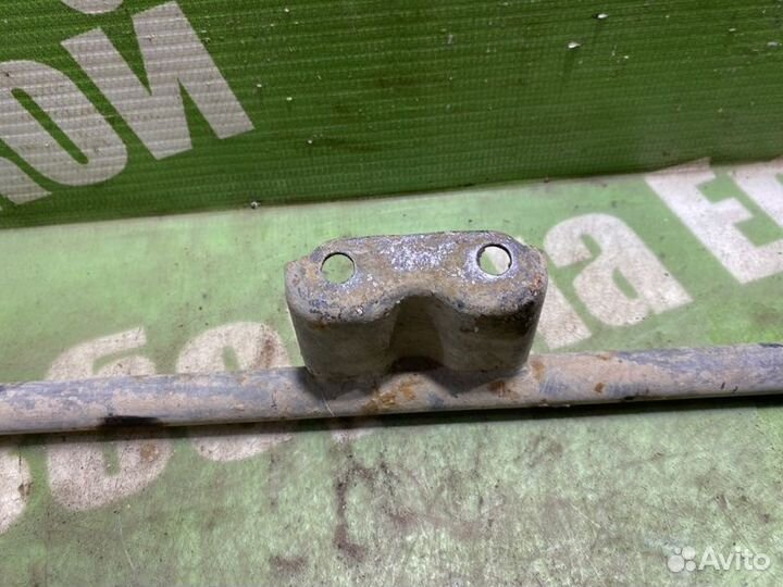 Тяга поперечная задняя Toyota Avensis AT220 4A-FE