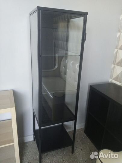 Журнальный столик IKEA со стеклом