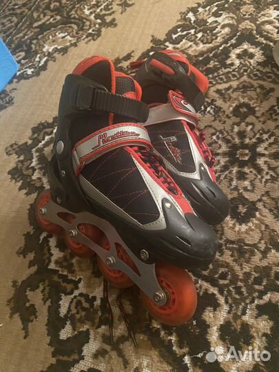 Продам ролики раздвижные размер 34-37