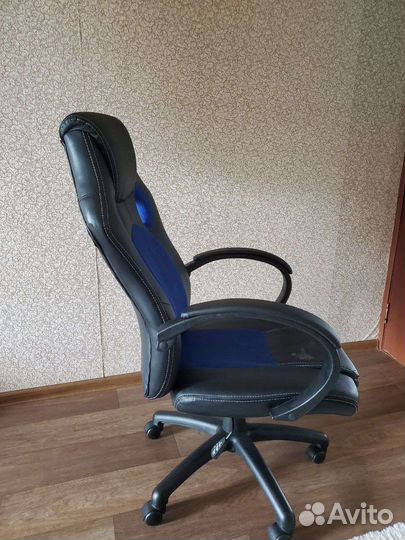 Компьютерное кресло