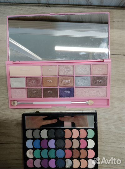 Набор косметики тени тушь блеск для губ