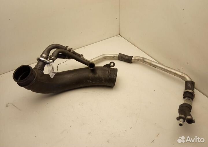 Патрубок Volvo XC90