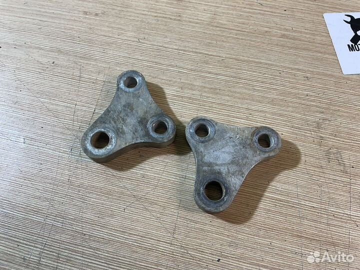 Нижние крепления двигателя Yamaha YZ 450 F 06-09