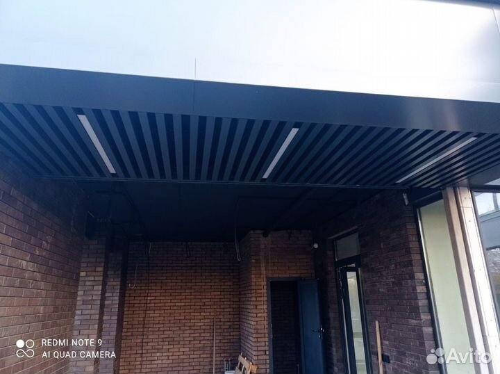 Потолок кубообразный реечный/Цвет 9004