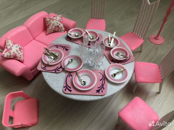 Набор игрушечной мебели