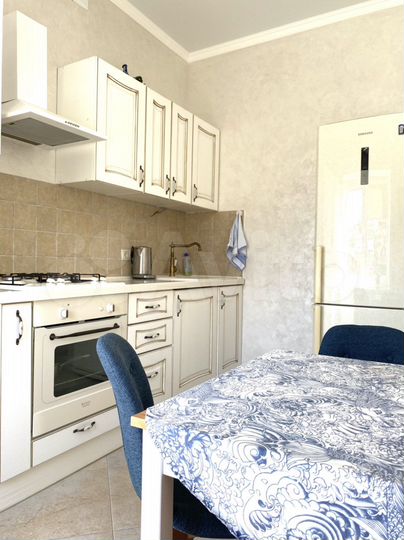 2-к. квартира, 60 м², 4/4 эт.