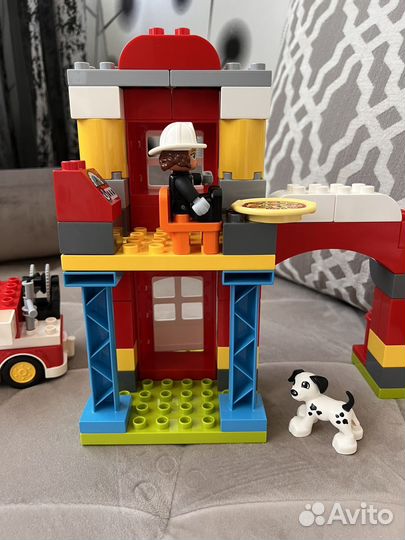 Lego duplo пожарное депо 10903