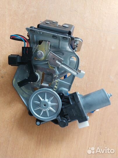 Замок крышки багажника mazda CX-5