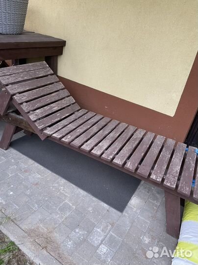 Шезлонг топчан или скамья