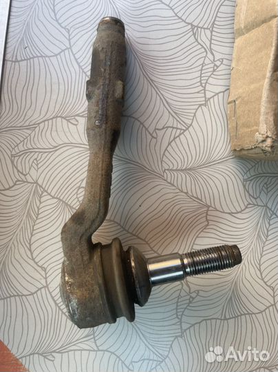 Рулевой наконечник BMW 520i f10