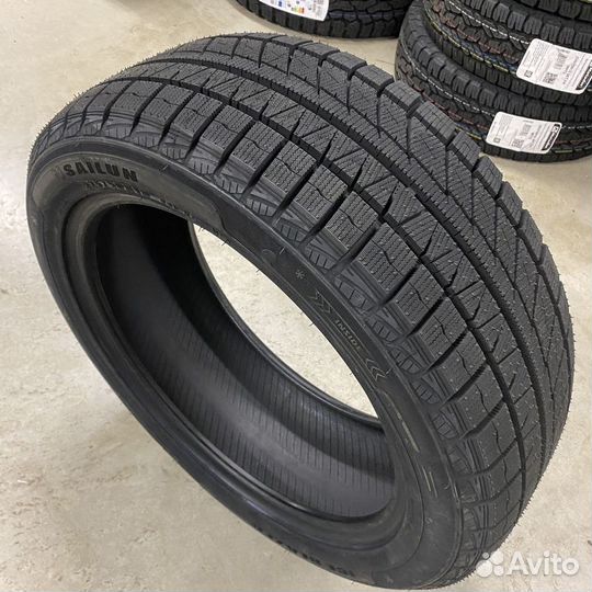 Sailun Ice Blazer Arctic EVO 245/60 R18 105H