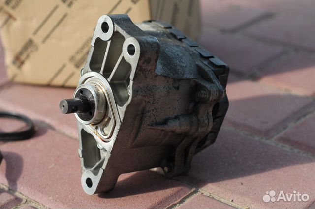 Блок управления Valvematic Toyota 222A0-37020 б/у
