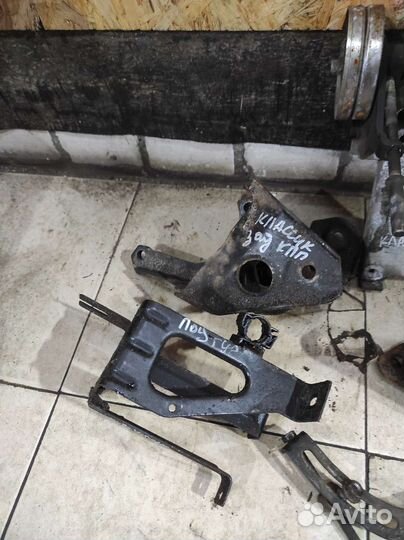 Кронштейн nissan Almera classic