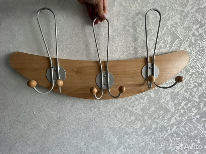 Вешалка для одежды настенная