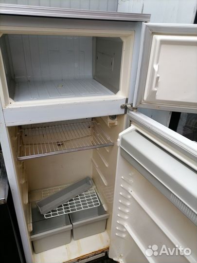 Холодильник