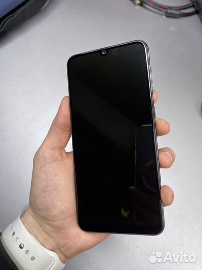 Samsung Galaxy A50, 4/64 ГБ