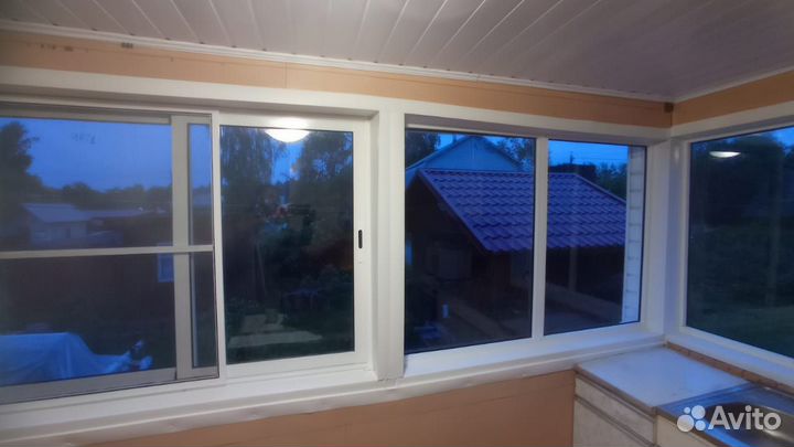 Окно на балкон пластиковое или алюминиевое