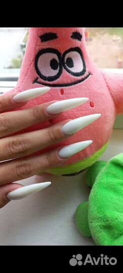 Маникюр с покрытием гель-лаком