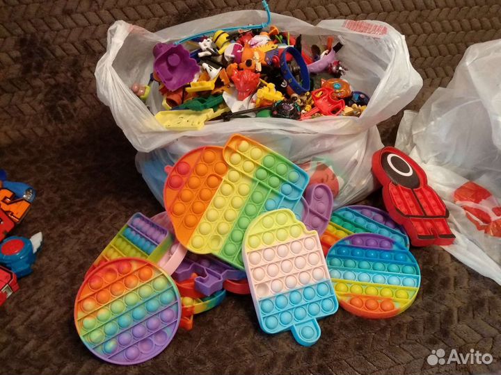 Большой пакет игрушек