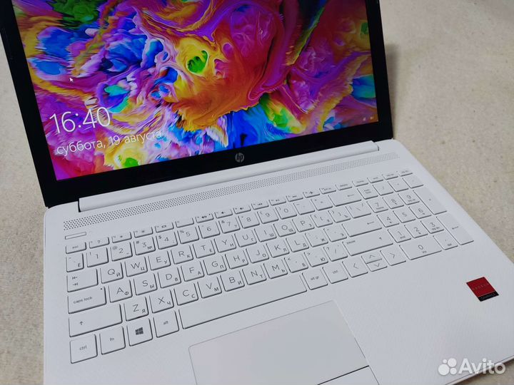 Белоснежный 2021 HP Athlon, 8Gb, SSD256, Radeon 2G