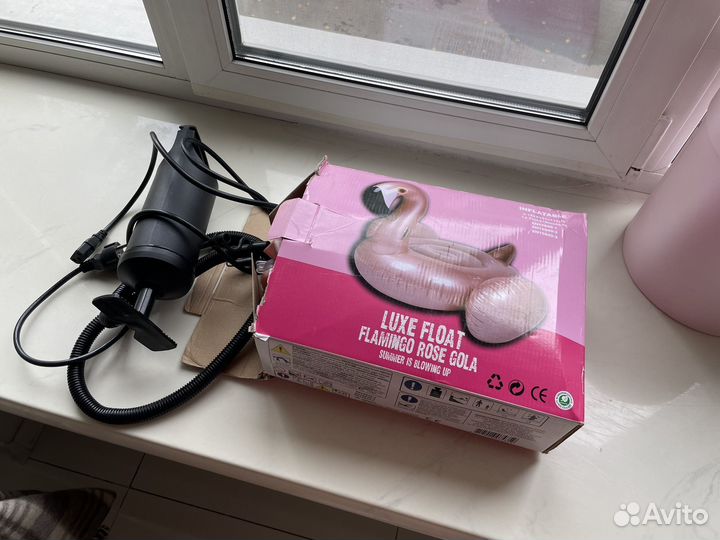 Надувной фламинго огромный