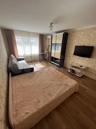 2-к. квартира, 72 м², 8/12 эт.