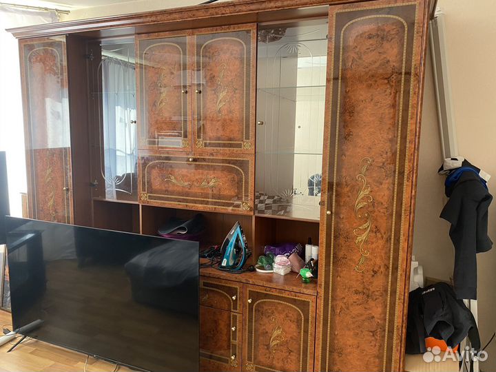 Стенка в гостиную