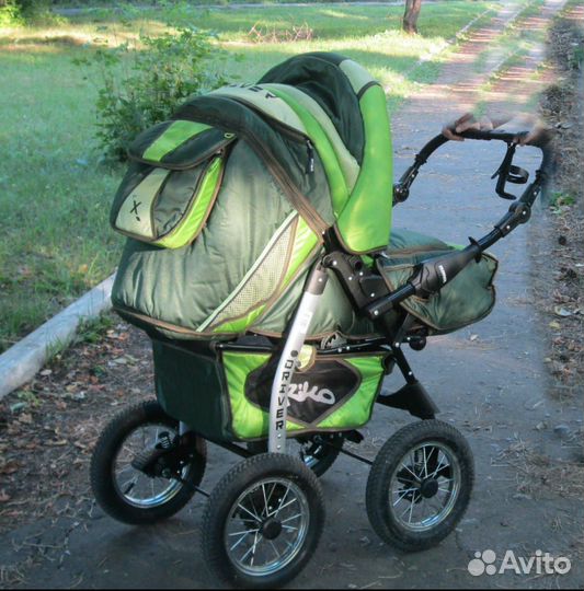 Прогулочная коляска