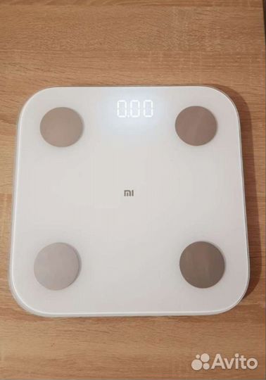 Умные весы Xiaomi Mi body composition scale 2