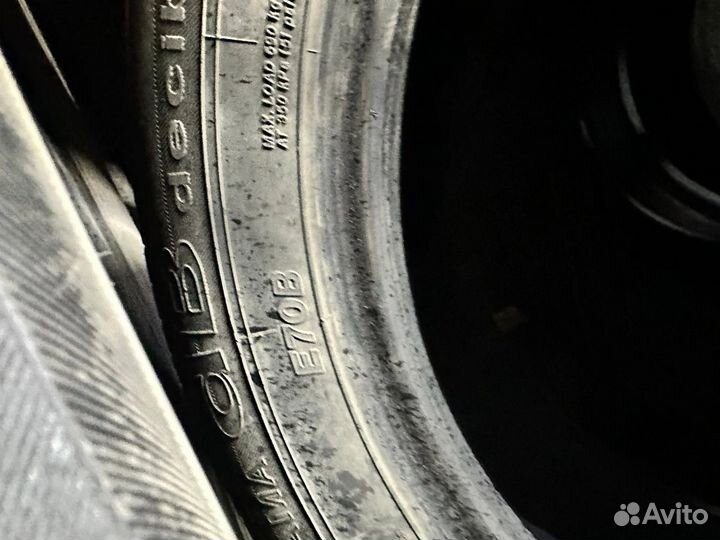Yokohama dB Decibel E70 215/60 R16