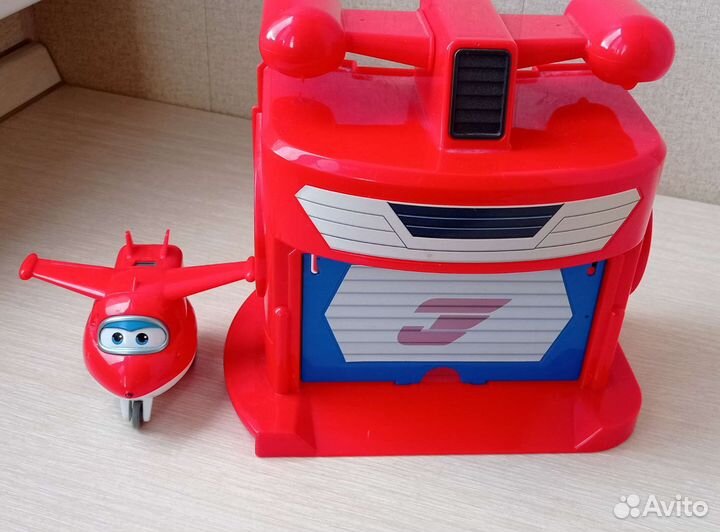 Самолёт Супер Джет игрушка