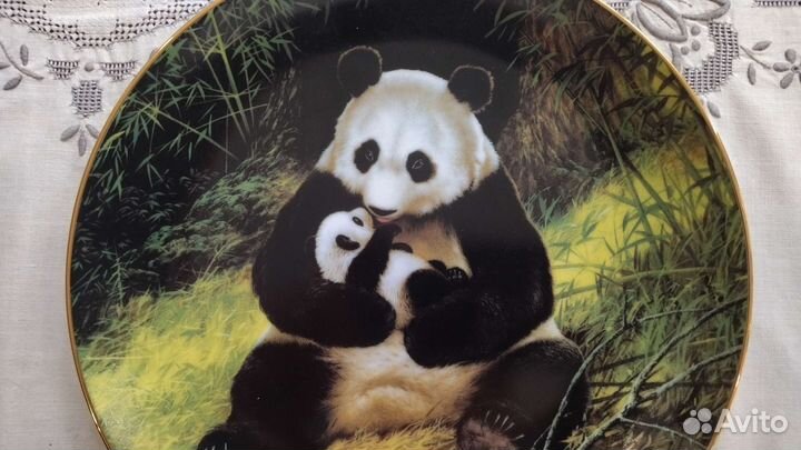 Декоративная тарелка Панда W. L. George Fine China