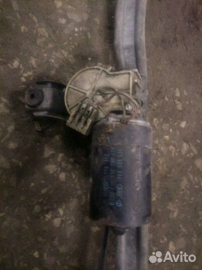 Трапеция дворников с мотором гольф 2