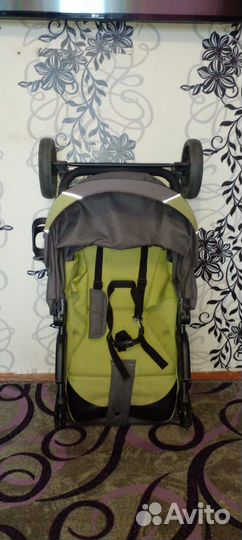Продам прогулочную коляску