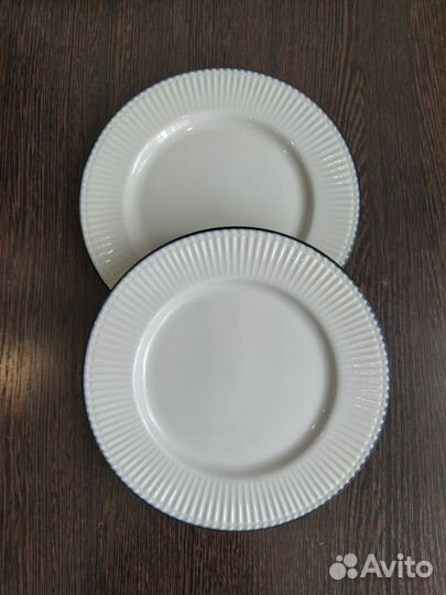 Тарелки фарфоровые,десертные,ребрисрые d20,5см