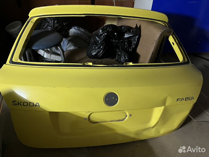 Задняя крышка багажника skoda fabia 2