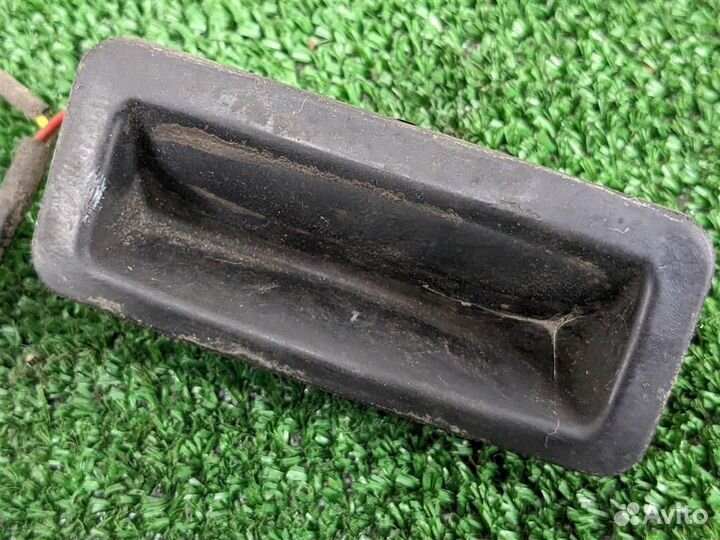 Кнопка багажника Land Rover Freelander 2 2008