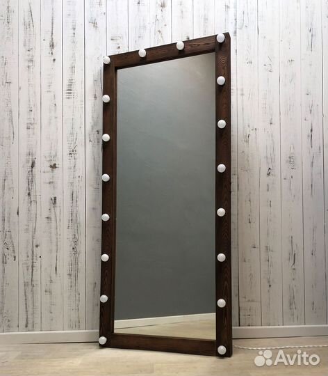 Зеркало с подсветкой