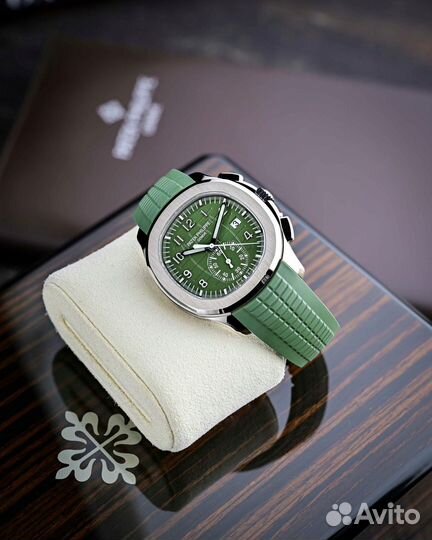 Часы Patek Philippe Aquanaut 40mm Green