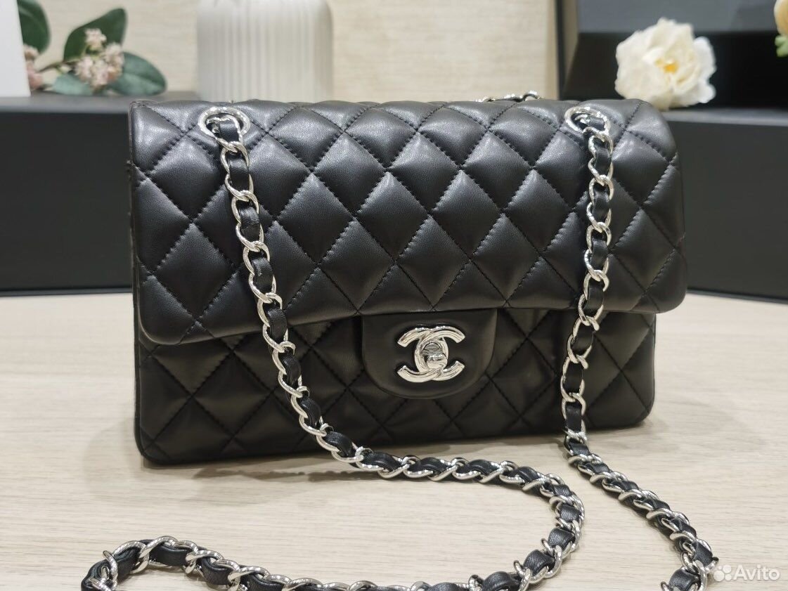 Сумка Chanel CF 23 купить в Москве по низкой цене | Личные вещи | Авито ...